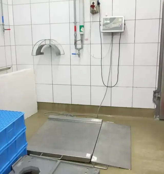 Stanowisko pracy na dziale rozbioru — widok 1